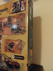 LEGO Pirates of the Caribbean: Whitecap Bay (4194)