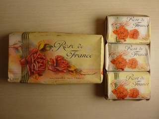 COFFRET VINTAGE 3 SAVONS ROSE DE FRANCE N°498 SAVONNERIE P. TRANOY TOURCOING