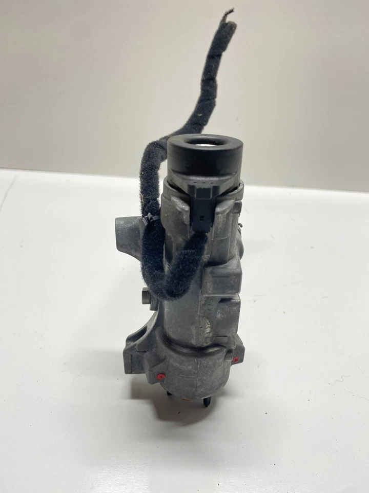2001-2005 VOLKSWAGEN PASSAT IGNITION SWITCH WITHOUT KEY OEM - Image 3 of 4