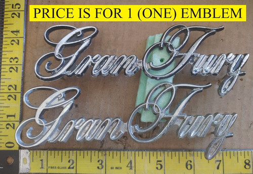 (1) PLYMOUTH GRAN FURY 70'S EMBLEM 3811505 {CE428}