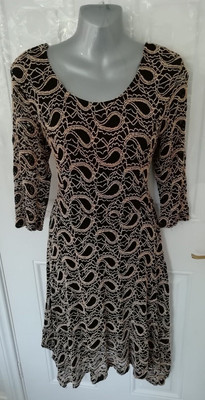 Apricot Gr. 12 schwarz beige Spitze weich dehnbar Etuikleid gefüttert Damen