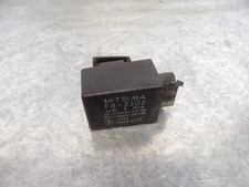 98-01 Honda Interceptor VFR800 turn signal flasher relay / fuse block 38301-KK9-