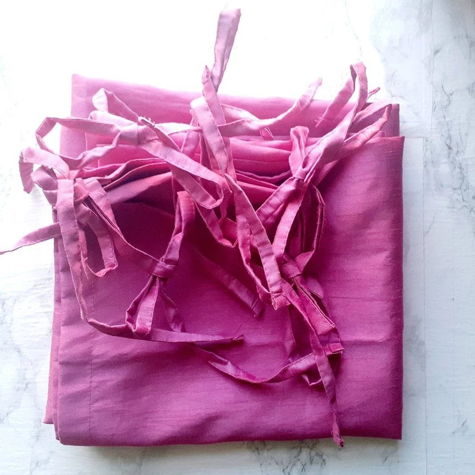 Cortina de janela Xhilaration rosa 1 painel gravatas na luz superior filtragem 63x42" - Imagem 2 de 4