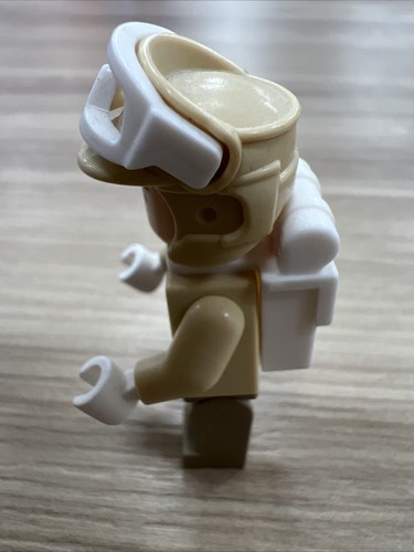 Lego Star Wars Minifigure: sw0259 Hoth Rebel Trooper (Orange Chin Dimple) 8083 - 第 4/12 張圖片