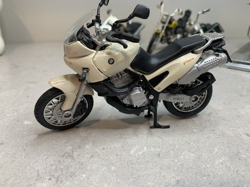 Maisto Harley Davidson Model Motorcycles BMW Lot Of 5 - Picture 11 of 21