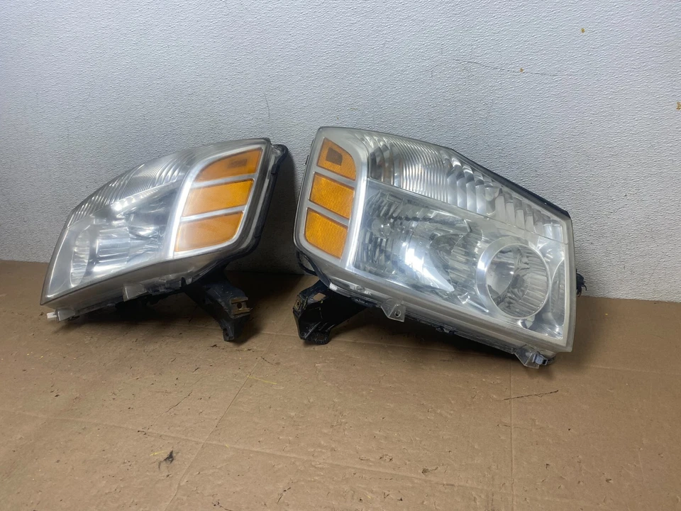 Juego de faros laterales izquierdo+derecho Nissan Armada 2004 a 2007 OEM M4123 DW Foto 2 de 4