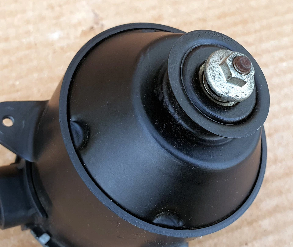 Motor ventilador radiador Lexus LS430, IS250, RC350, GS350 16363-50040 OEM usado Foto 4 de 4