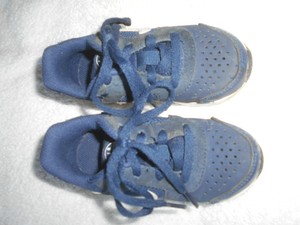 infant size 6.5 trainers