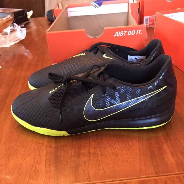 Nike Phantom Venom Club IC - Men's 