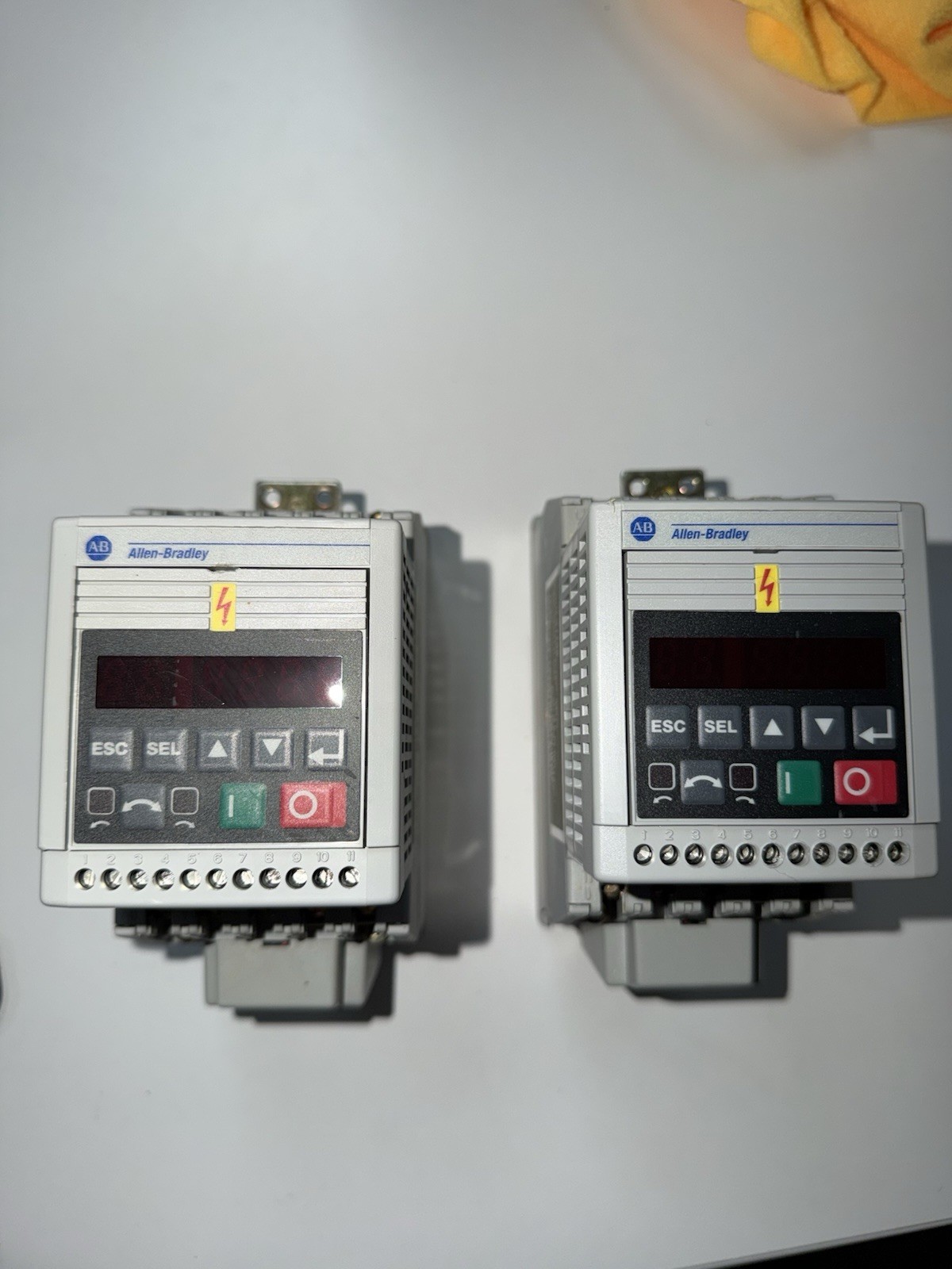 (2)(Allen-Bradley PowerFlex AC Drive VFD Variable Frequency Drive w/ Keypad