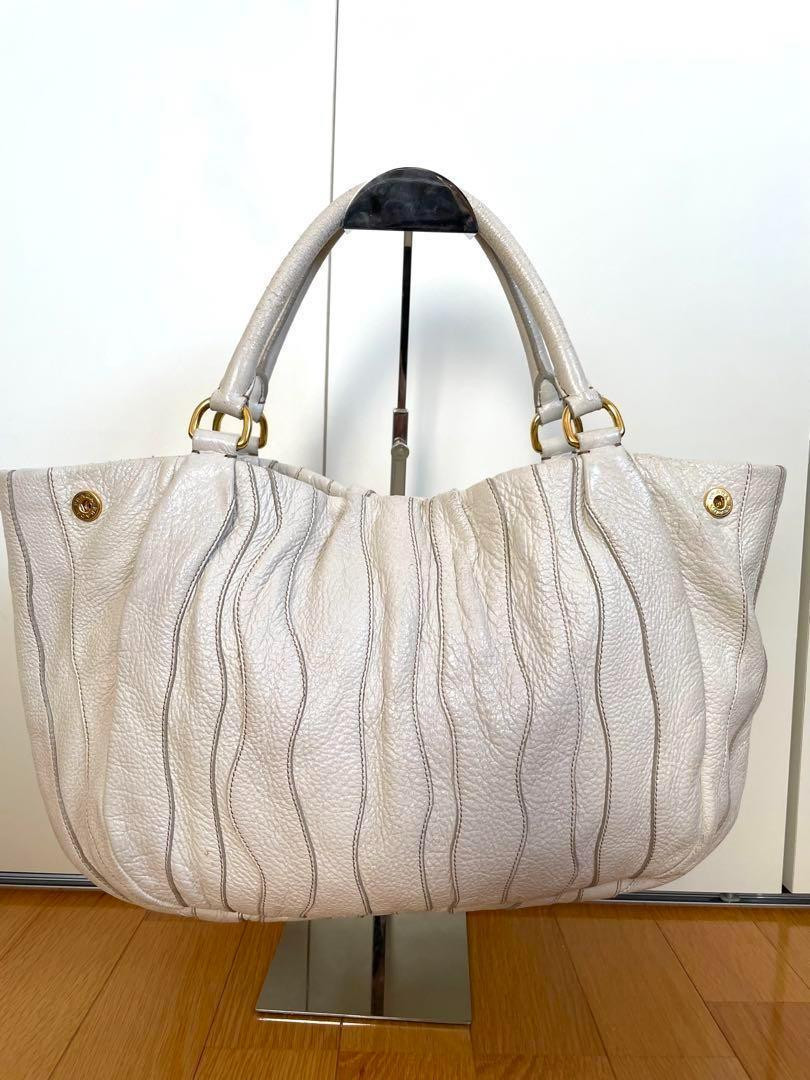 PRADA Hand Bag Leather White Gold Logo Hardware Tag PRADA Hand Bag Leather White Gold Logo Hardware Tag