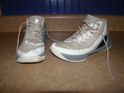 steph curry gold shoes
