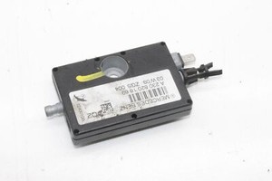 MERCEDES-BENZ SL R230 500 230.475 Antennenverstärker  A2308201889 5.00 25848366