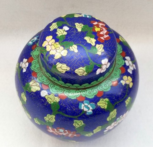 Beautiful Antique CHINA stamped 7" Royal Blue Cloisonne Covered Ginger Jar - Picture 8 of 11