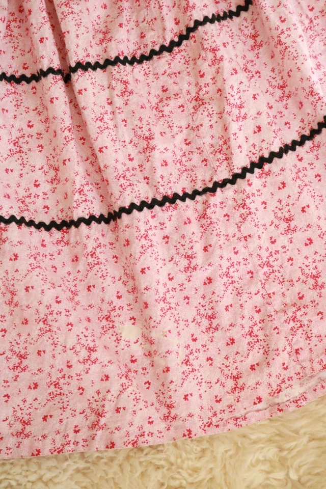 Saia de pátio vintage feita à mão anos 50 Calico acabamento Ric Rac tamanho 23" cintura metal zíper - Imagem 4 de 4