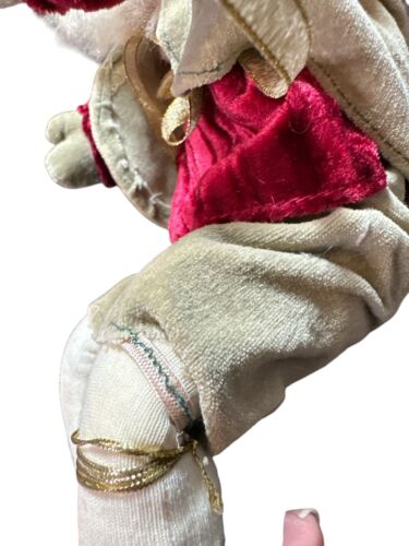 Vintage Old World Wool Sitting Christmas Santa with Wired Arms & Legs That Bend - Picture 4 of 4