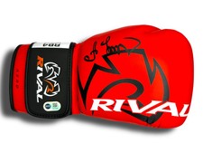 OLEKSANDR USYK SIGNED RIVAL RED BOXING GLOVE UNDISPUTED CHAMP (ACG CERT AG16999)