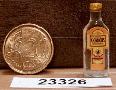 Miniatur Puppenhaus Dollhouse 1:12 - Flasche GORDONS DRY GIN Bar Pub