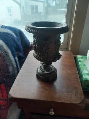 Grand Tour - Greco-Roman - Medici Urn  By KBW ART Bronze 9'' Tall, 6'' Round