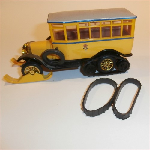 Matchbox Tracks Yesteryear Y16 Scania Halftrack Treads Black Pair - Picture 6 of 6