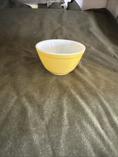 Vintage Pyrex Primary Colors #401 Yellow Nesting Mixing Bowl