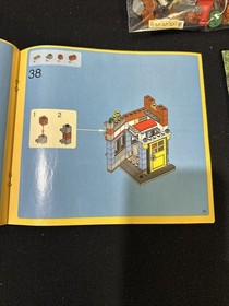 LEGO CREATOR Corner Deli 31050 3 in 1 w/ 3 Manuals 467 pcs complete