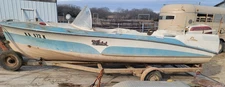 Vintage 1958 ? Larson Thunderhawk Fiberglass Boat Johnson Seahorse 35hp Electric