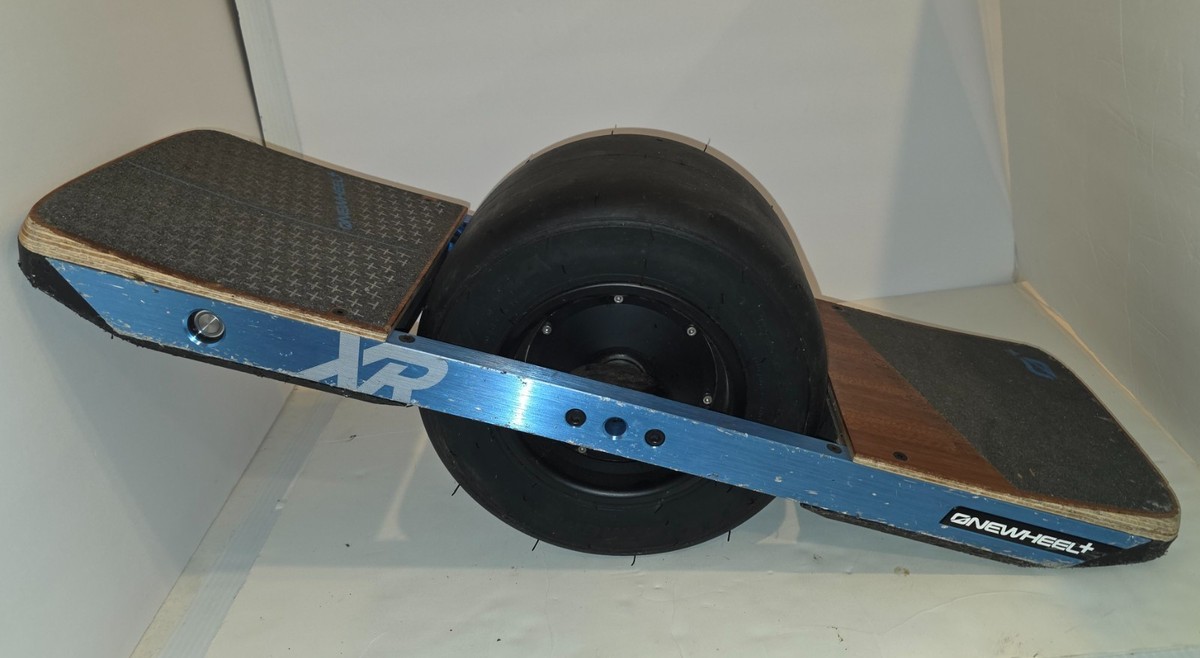 Onewheel XR + Plus (NO CHARGER) UNTESTED **READ/SEE LISTING!** | eBay