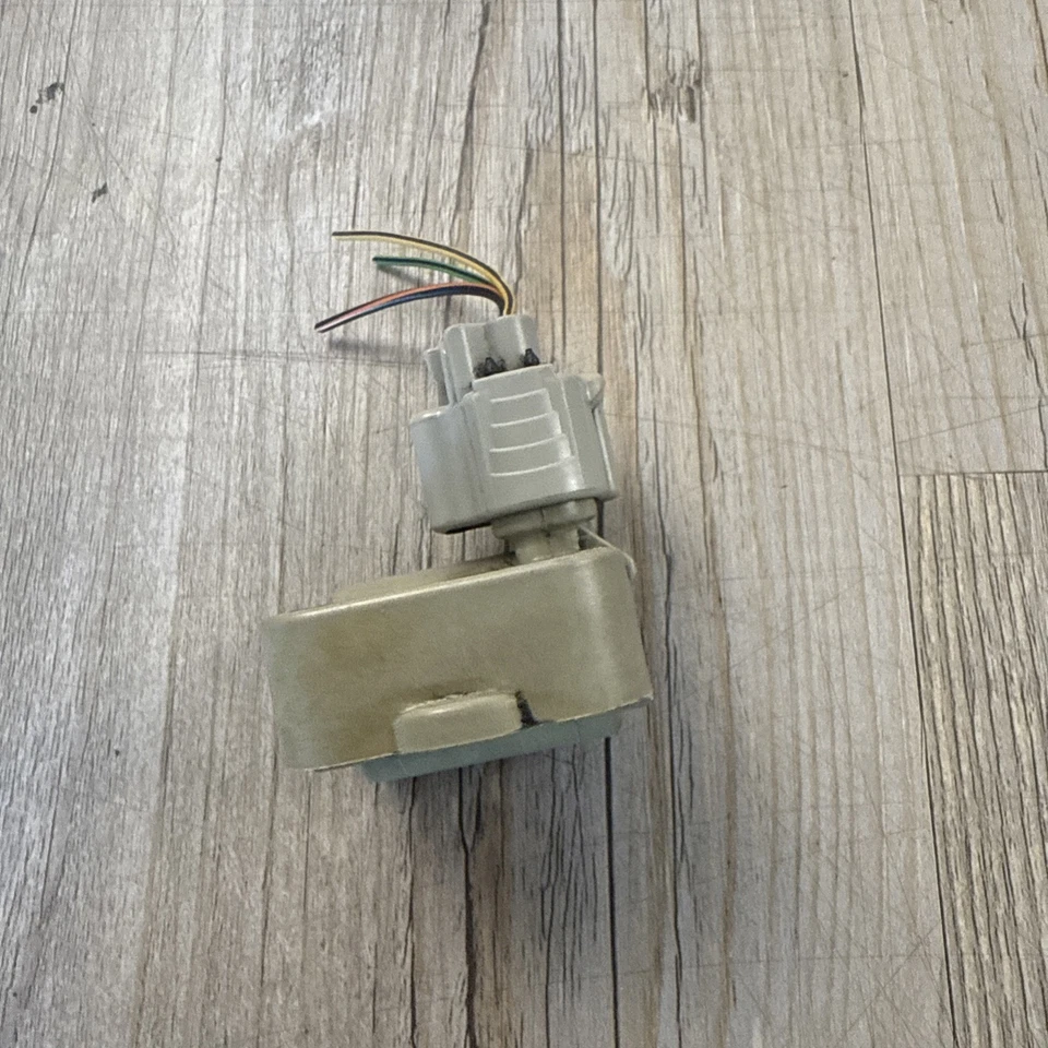 Válvula de control de aire de ralentí OEM 22270-76020 IACV para Toyota Previa Tercel 1995-1997 Foto 4 de 4