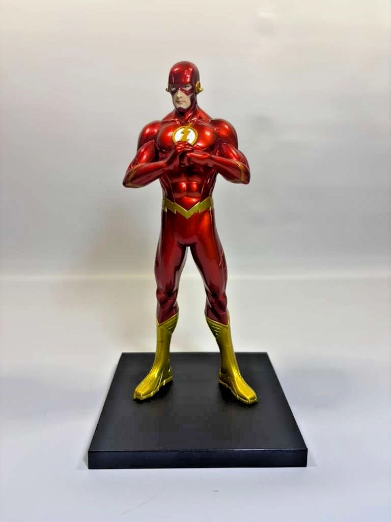 Preços baixos em O Flash Quadrinho estátuas Estatuetas