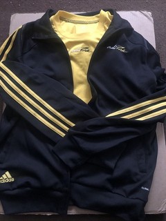 Adidas Adipure Chaqueta Negra Climalite Camisa Pequeña y Amarilla Medium Usada