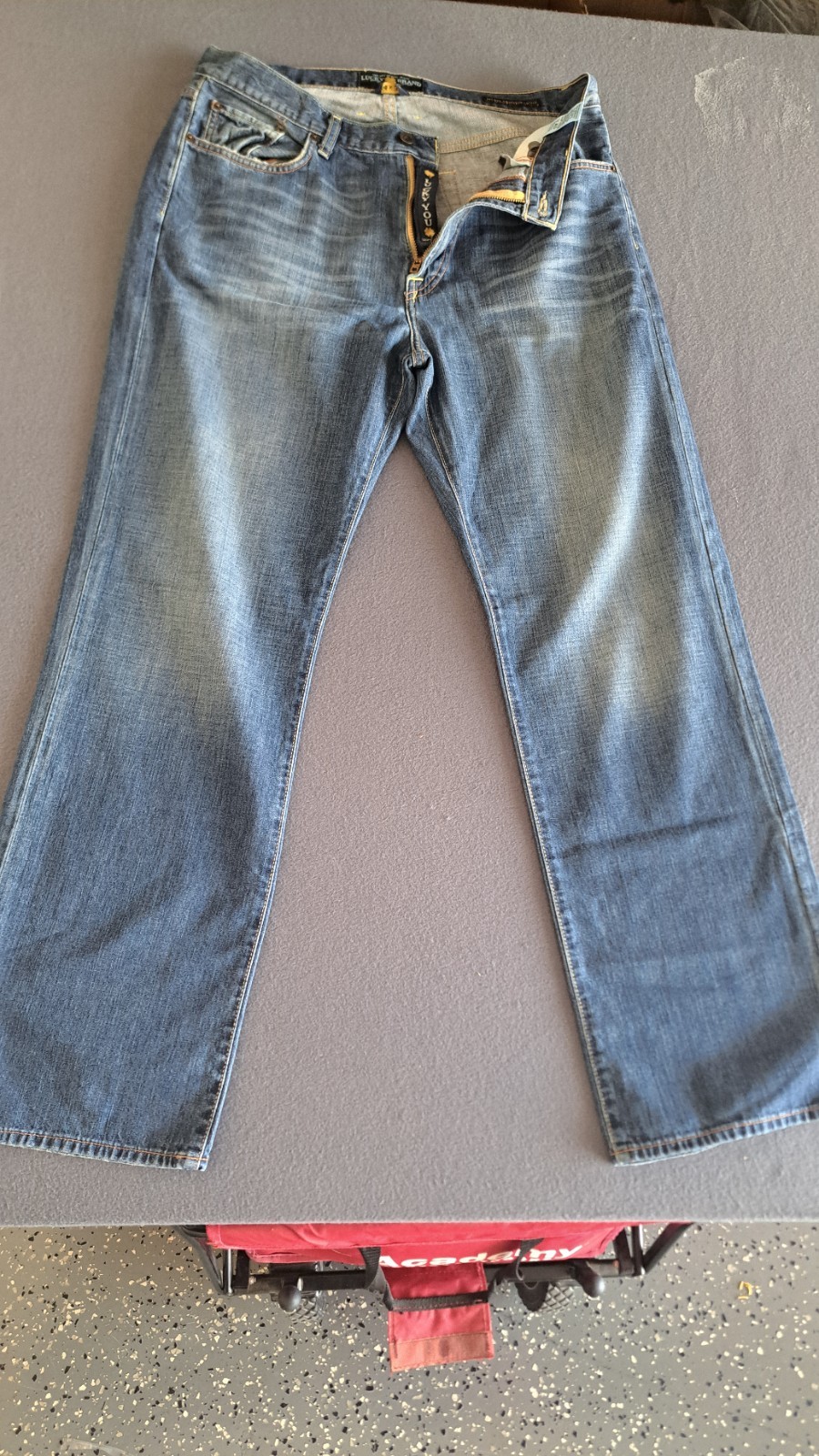 Bild 1 von 9