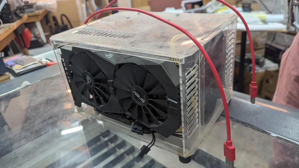 (2x) ASUS Radeon RX 470 4GB GDDR5 Graphics Cards (ROG-STRIX-RX470-O4G-GAMING) - Image 2 of 4