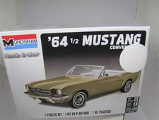 1964 64 1/2 FORD MUSTANG CONVERTIBLE MODEL KIT AMT 1/24 SCALE MONOGRAM