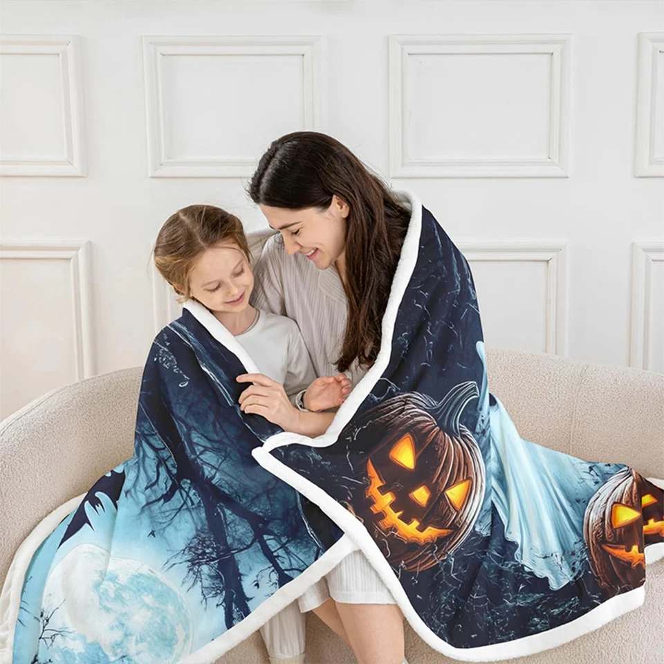 Halloween Decke Flanell Kuscheldecke mit Geistern Fledermäusen Kürbis Mond Motiv - Bild 2 von 4