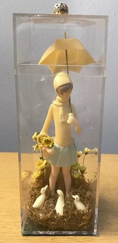 Vtg 1970s Wilton MCM Cake Topper Craft Duck & Girl w/ Yellow Umbrella 6” Figure