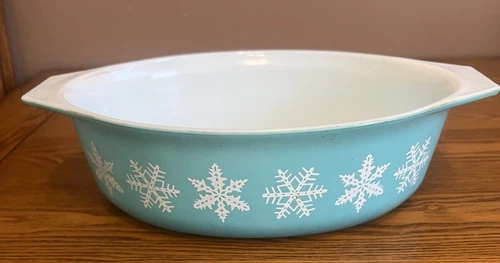 Vintage Pyrex Turquoise Snowflake Oval 2 1/2 Qt Casserole Dish #043
