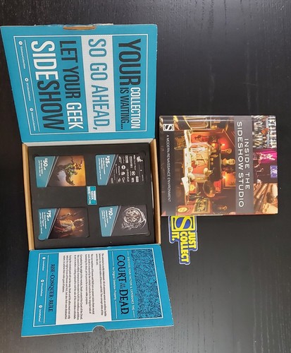 Inside the Sideshow Studio Gift Box With Discount Cards. - Picture 3 of 7