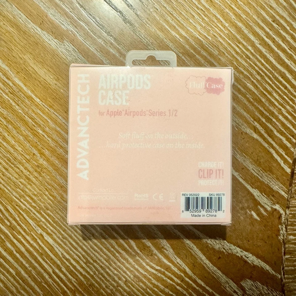 Estuche Advanctech AirPods serie 1/2 cerdo de peluche Foto 2 de 2