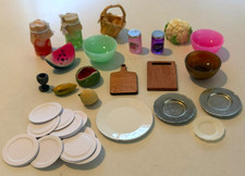 Dollhouse Miniature Kitchen Items, Lot