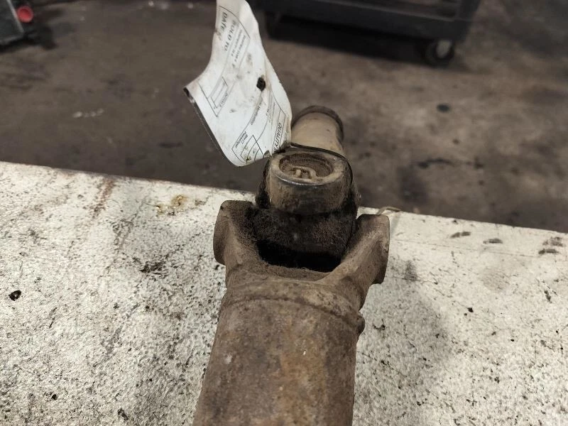 Rear Drive Shaft 117" Wb Removable Carrier Fits 73-78 FORD F100 PICKUP 1863822 Foto 2 de 4