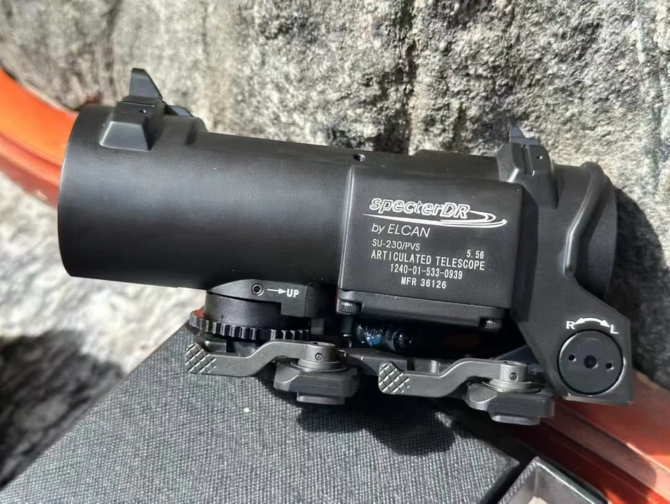Specter DR 1-4x32 瞄准镜:广视防眩光防震战术 — 第 2/4 张图片