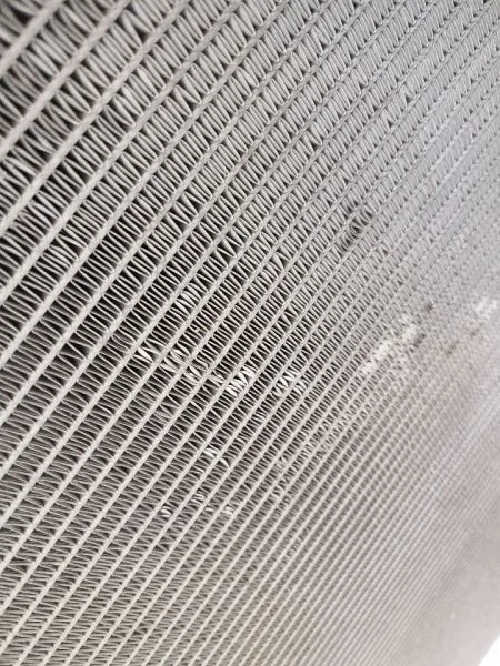 2002-2009 CHEVROLET ENVOY 4.2L Radiator 15196385 02-09 — 第 2/4 张图片