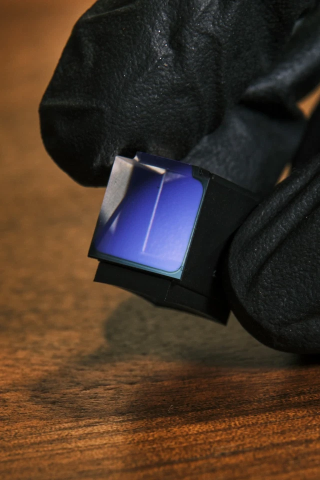 camera spare parts：The rangerfinder(Beam splitter prism) glass for LEICA M3 ——AR - Image 2 of 4