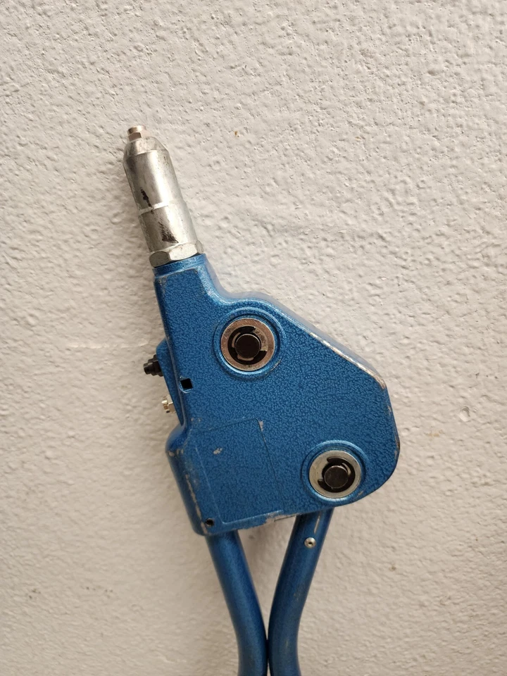 Pistola de rebite para rebites padrão de 1/4" e 3/16" e rebites de casca de 1/4" - Imagem 2 de 4