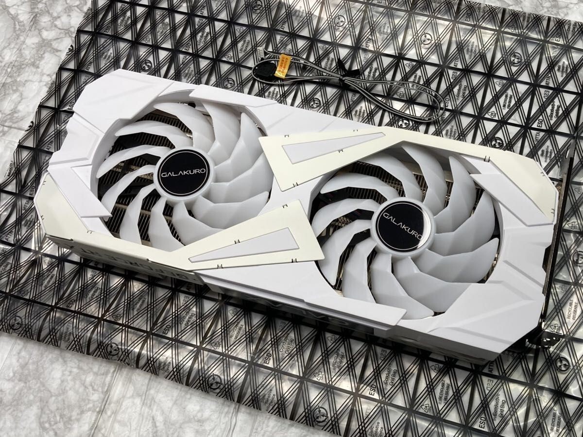 GeForce RTX 3060 12GB ホワイト　玄人志向 GK-RTX3060-E12GB/OC/WHITE | 玄人志向 GALAKURO NVIDIA GEFORCE RTX