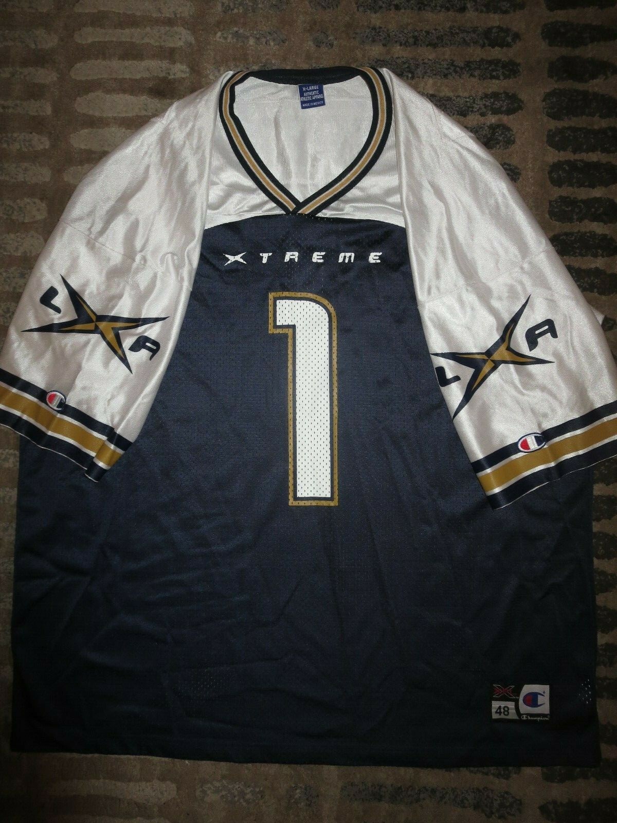 Picture 2 of 5