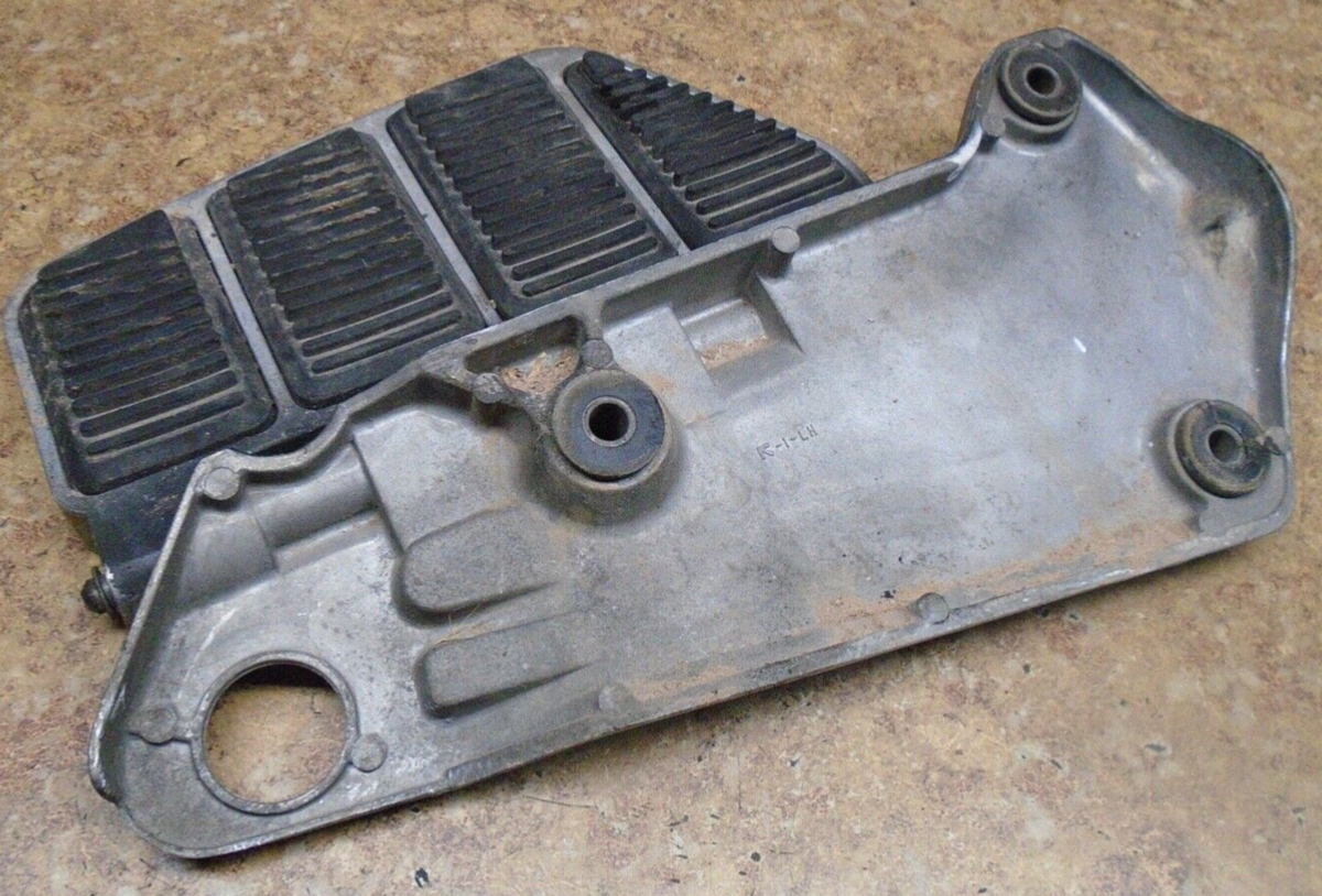 1987 Yamaha Venture XVZ1300 XVZ 1300 Left Rear Back Passenger Foot