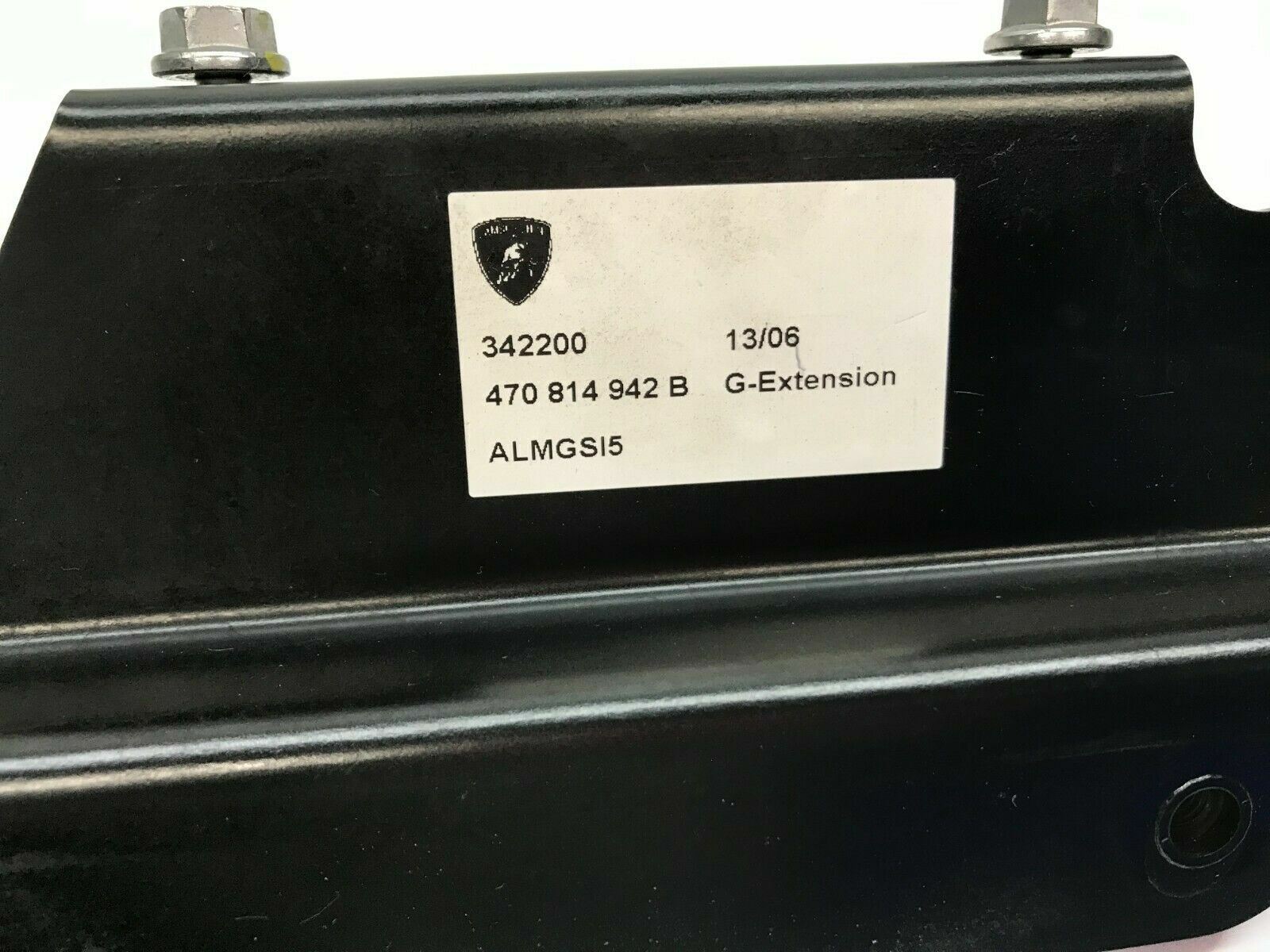 LAMBORGHINI AVENTADOR REAR RIGHT QUARTER PANEL EXTENSION BRACKET OEM 470814942B