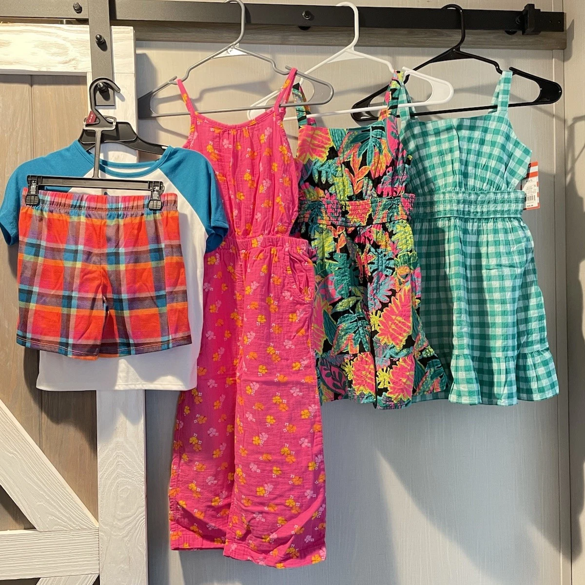 Cat and Jack Girls Set Of 4 Sleeveless Floral Summer Dress , Jump Suit Size( S )